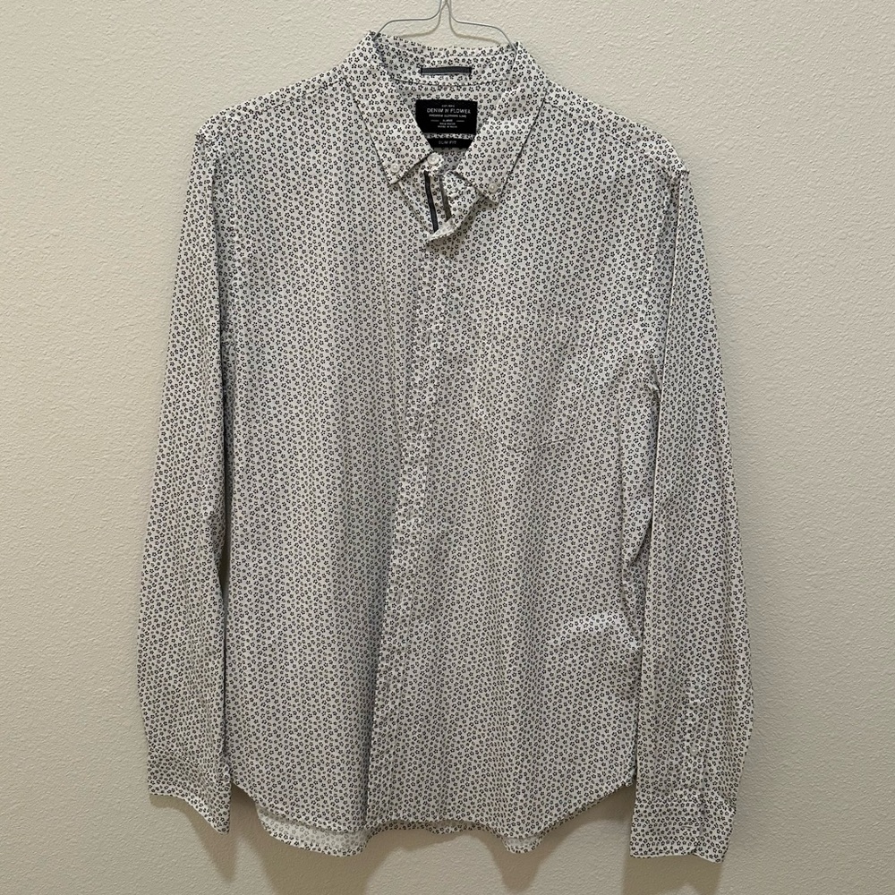 (SOLD) Denim & Flower XL Slim Fit button down long sleeve shirt